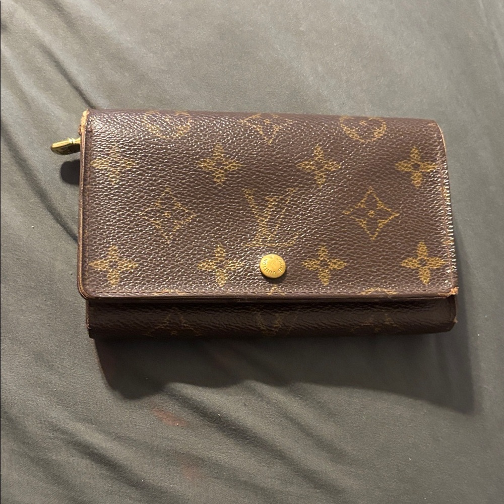 Louis Vuitton Monogram Canvas Wallet with Gold Button
